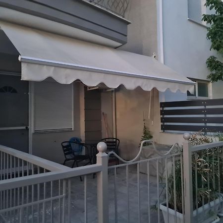 Makis Apartments Touzla Ofrinion Exterior photo