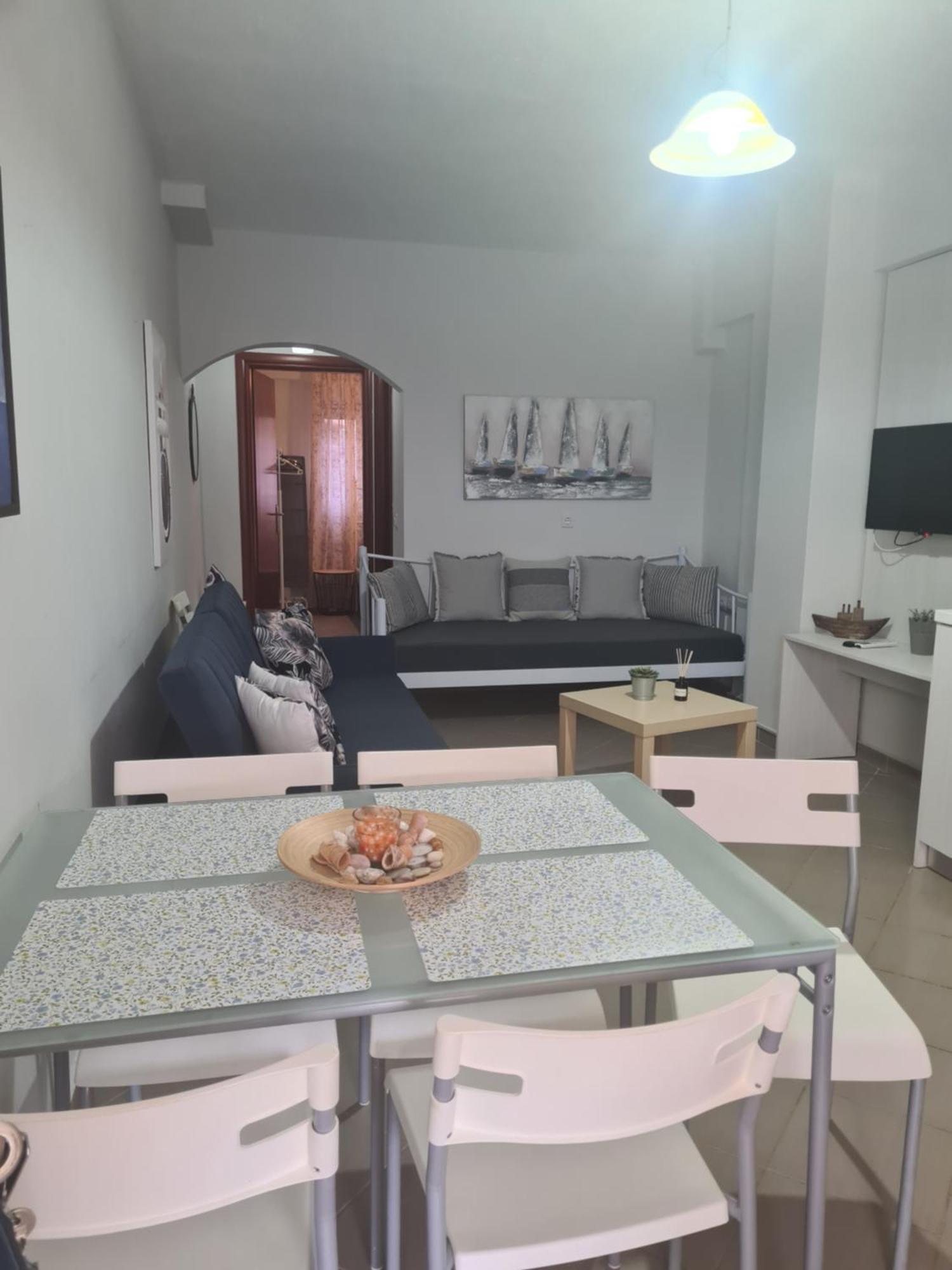 Makis Apartments Touzla Ofrinion Exterior photo